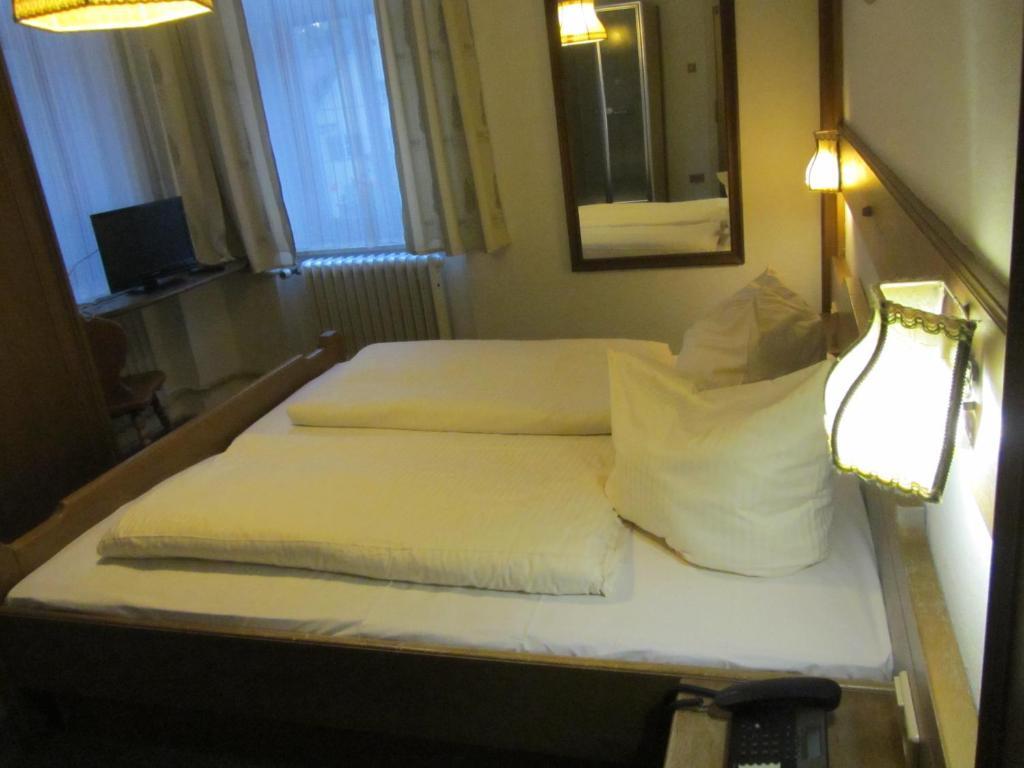 Zum Ochsen Hotell Stadtbergen Rom bilde